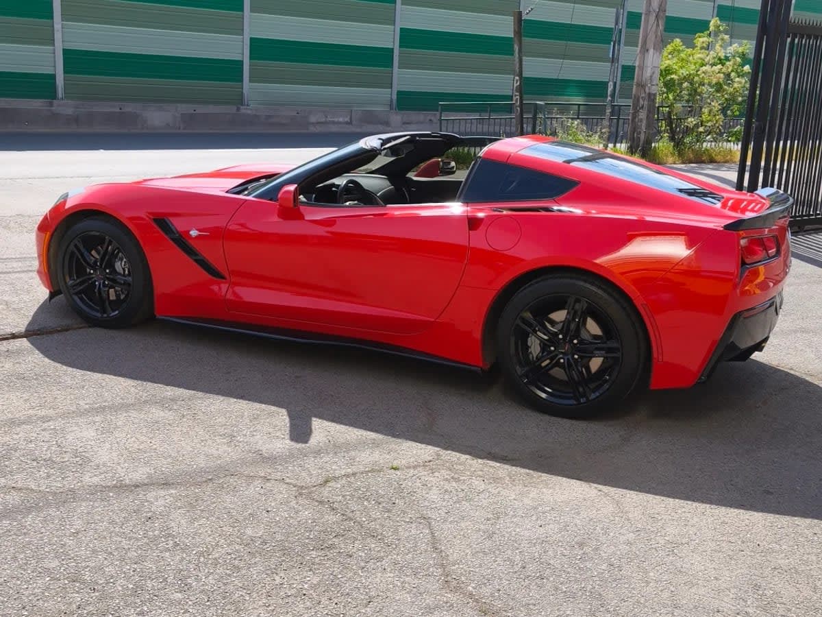 2018 Chevrolet Corvette C7 Rojo - Miniatura 3