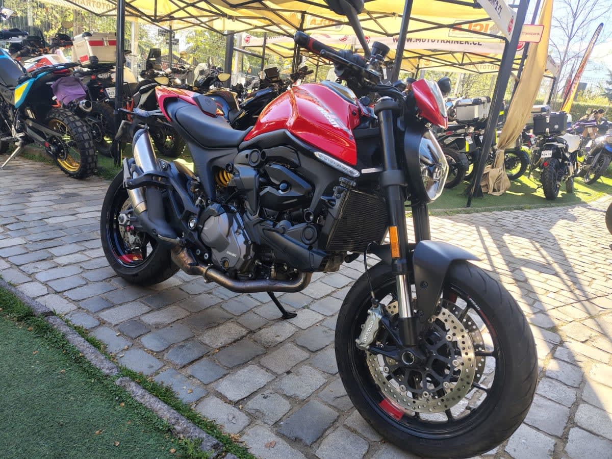 2023 Ducati Monster Plus - Imagen 1