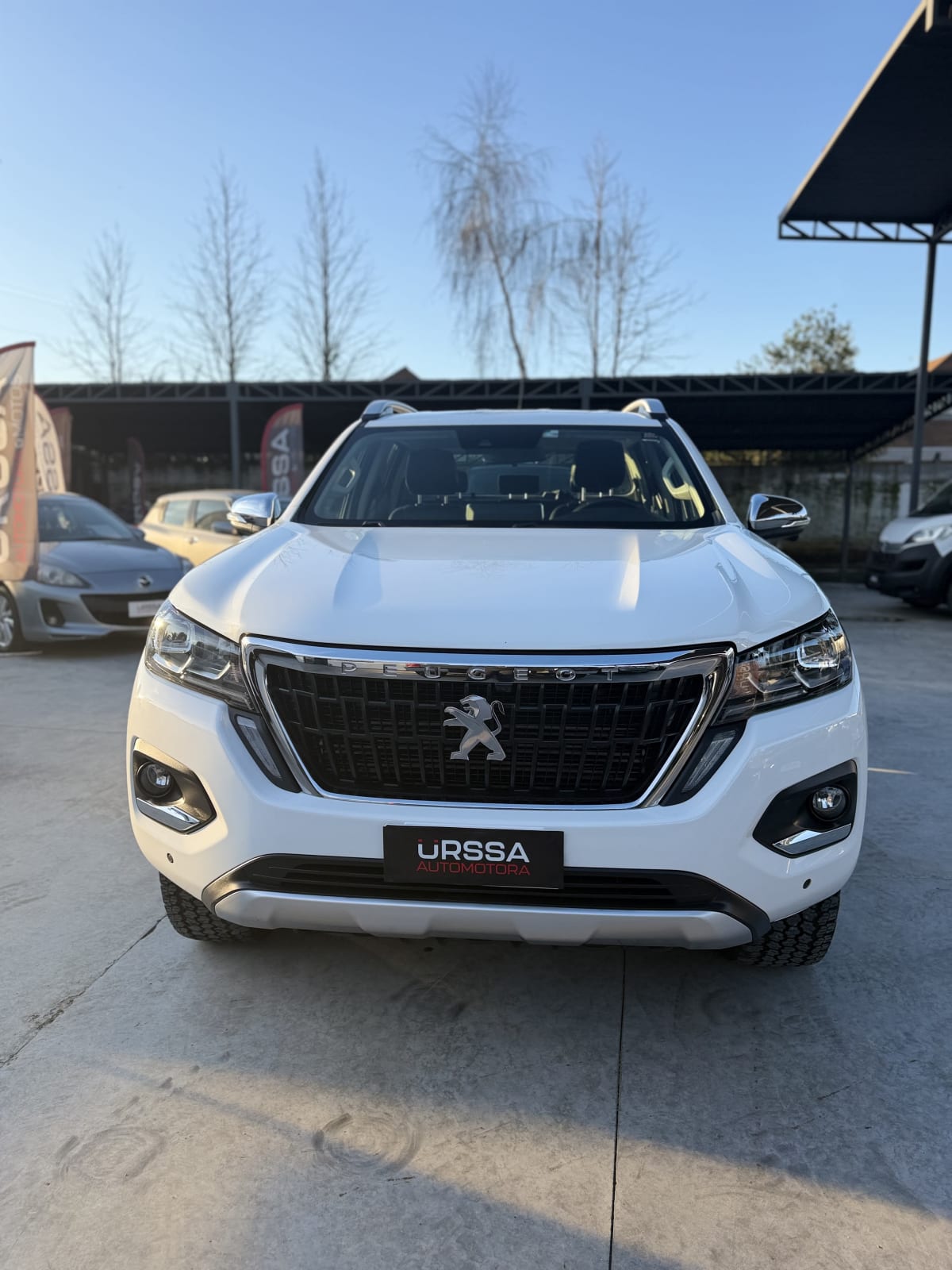 2023 Toyota Hilux 2.4 - Miniatura 2