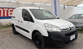 2019 Citroen Berlingo - Miniatura 2