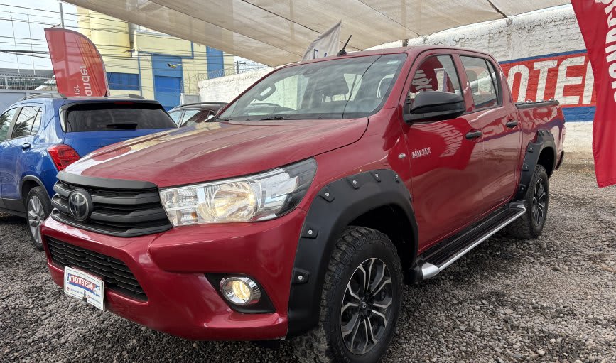 2022 Toyota Hilux - Miniatura 5