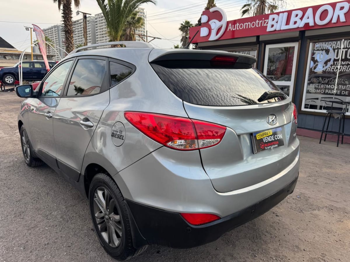 2015 Hyundai Tucson DIESEL Gris - Miniatura 3