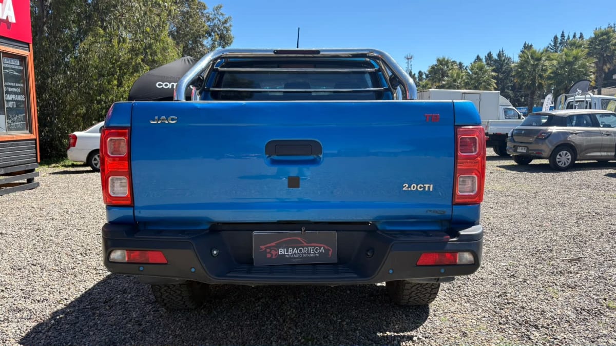 2021 JAC T8 Azul - Miniatura 5