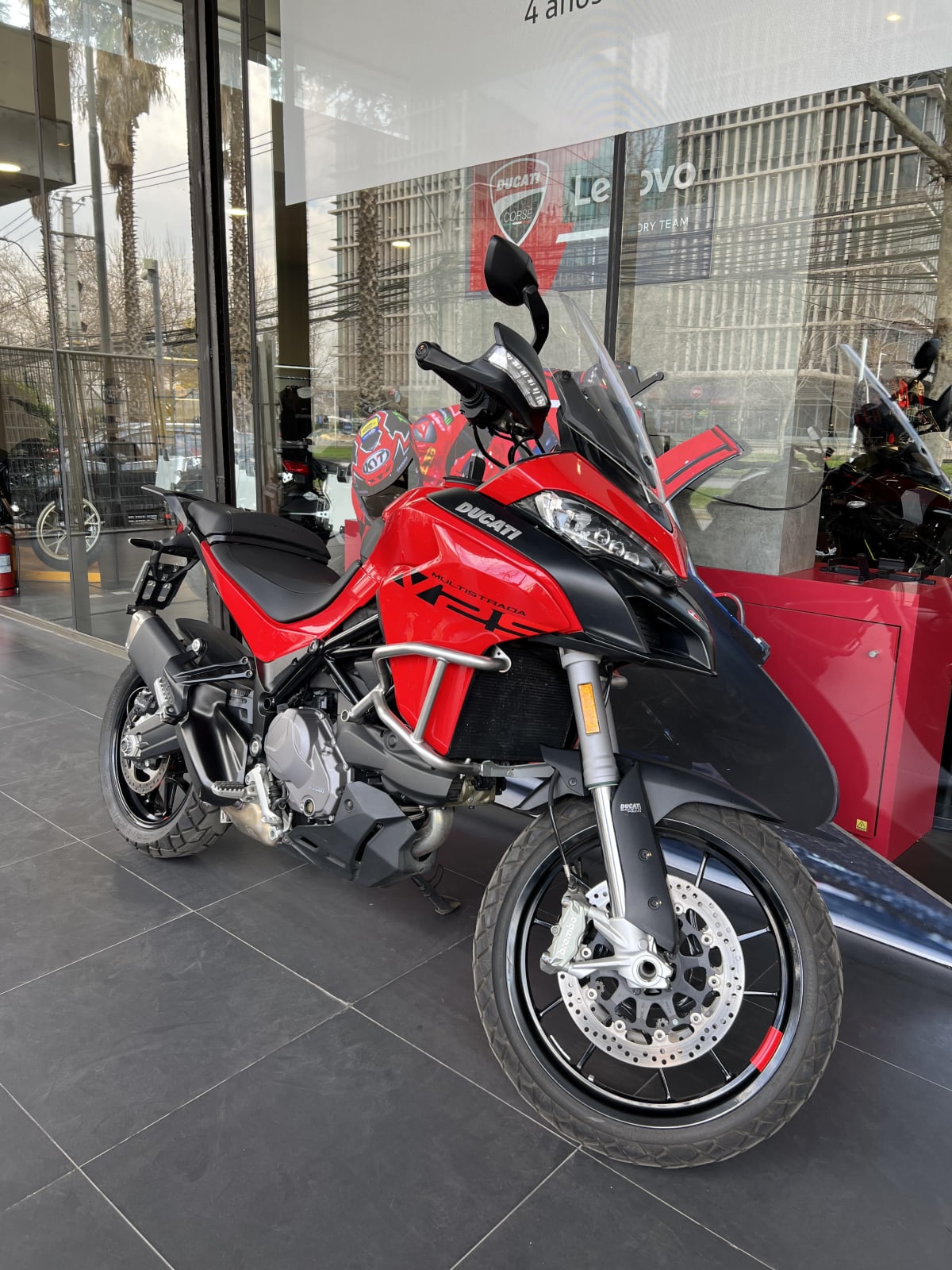 2022 Ducati Multistrada V2 S - Miniatura 4
