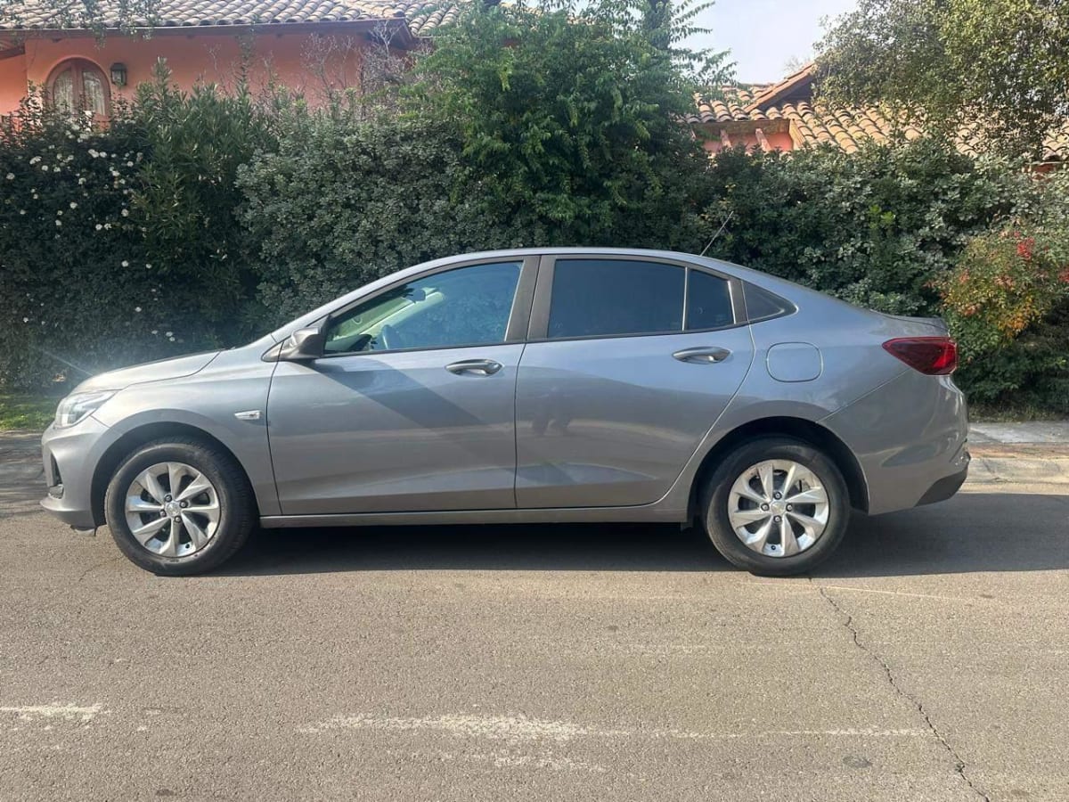 2021 Chevrolet ONIX NB Plata - Miniatura 8