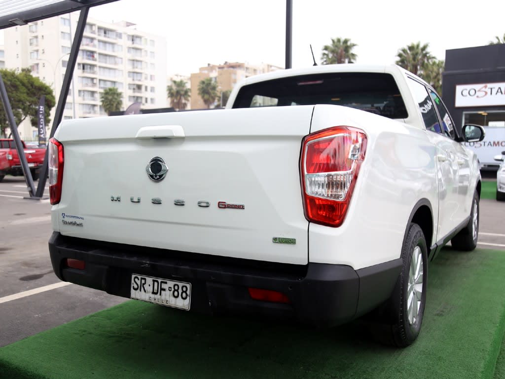 2023 SsangYong Musso GRAND - Miniatura 6