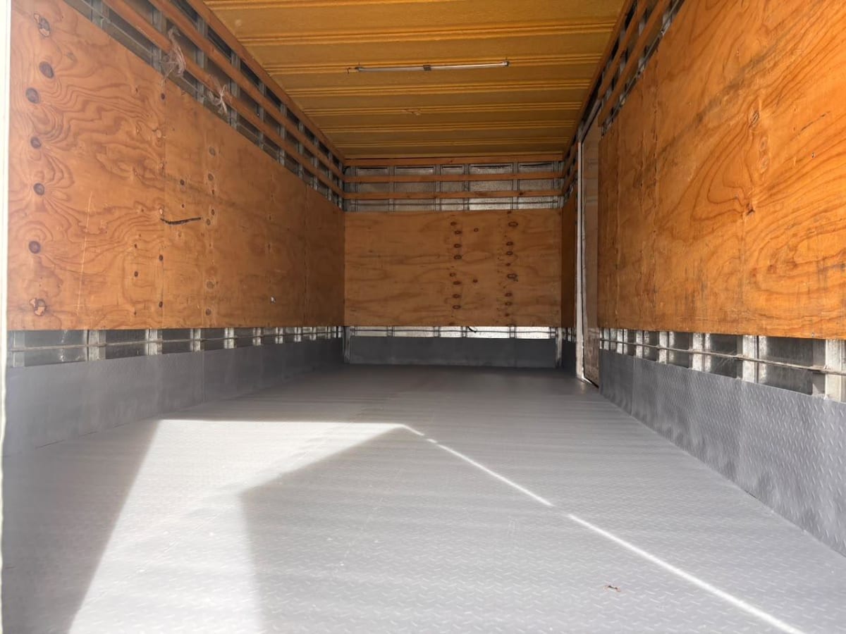 2022 Mitsubishi FUSO 1017 Blanco - Miniatura 9