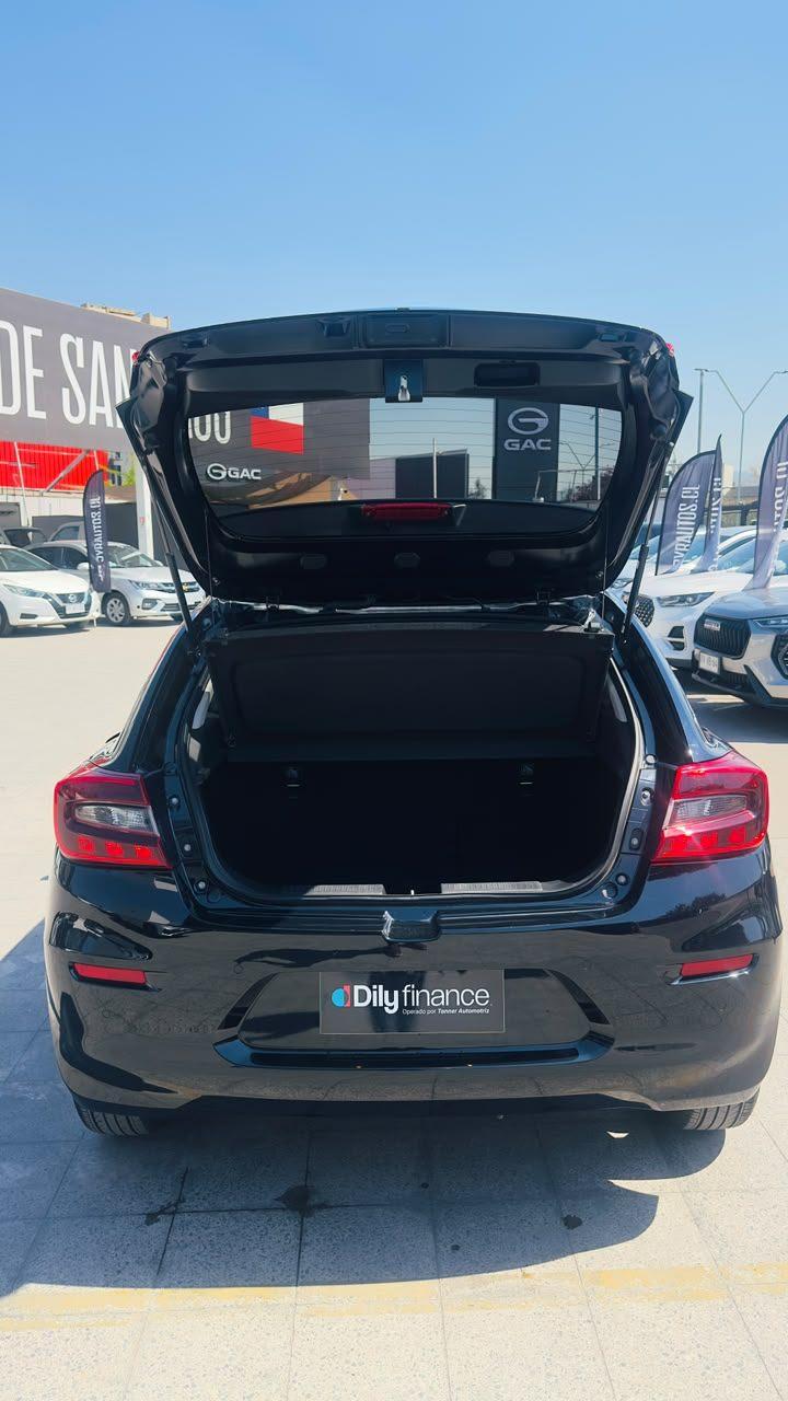 2024 SUZUKI BALENO 1.5 - Miniatura 8