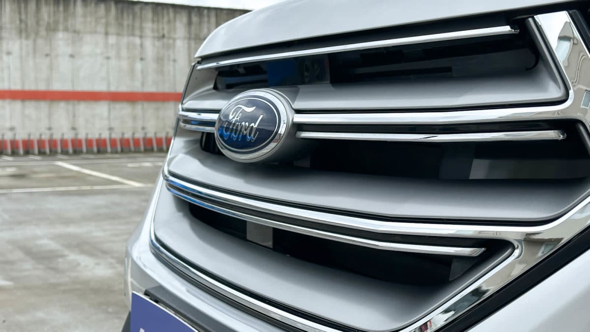 2019 Ford Edge SEL - Miniatura 6