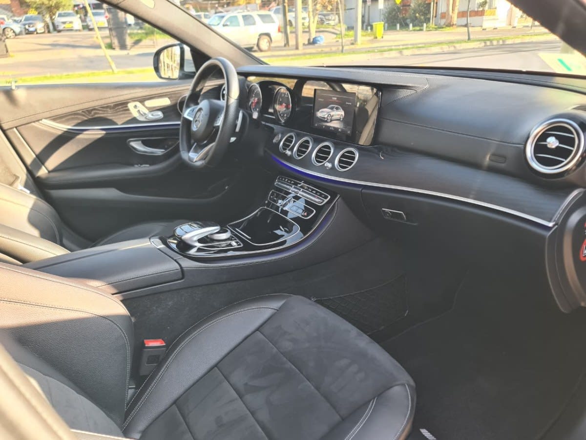 2019 Mercedes-Benz E300 2.0 Gris - Miniatura 10