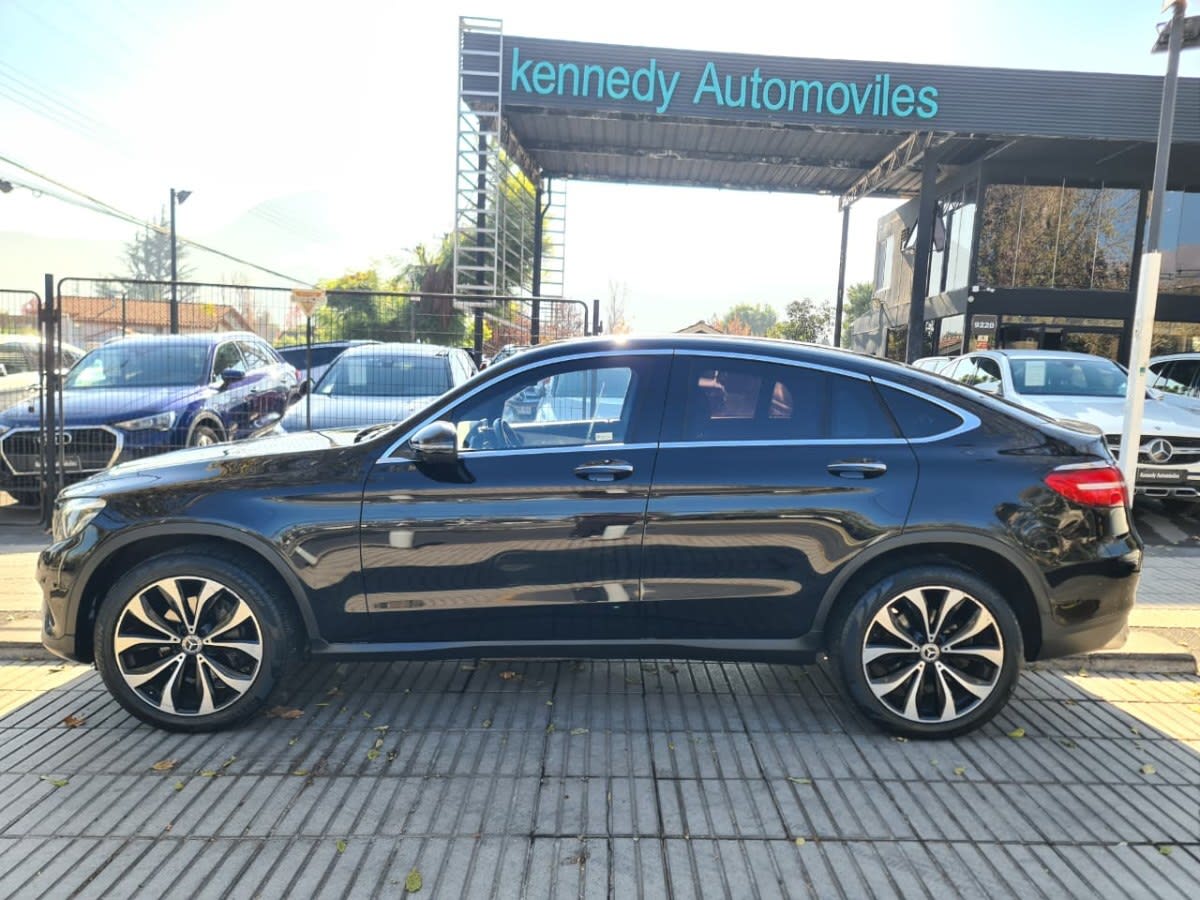 2019 Mercedes-Benz Glc 250 D Negro - Miniatura 9