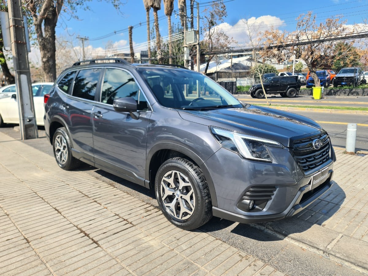 2024 Subaru Forester 2.0I Gris - Miniatura 2