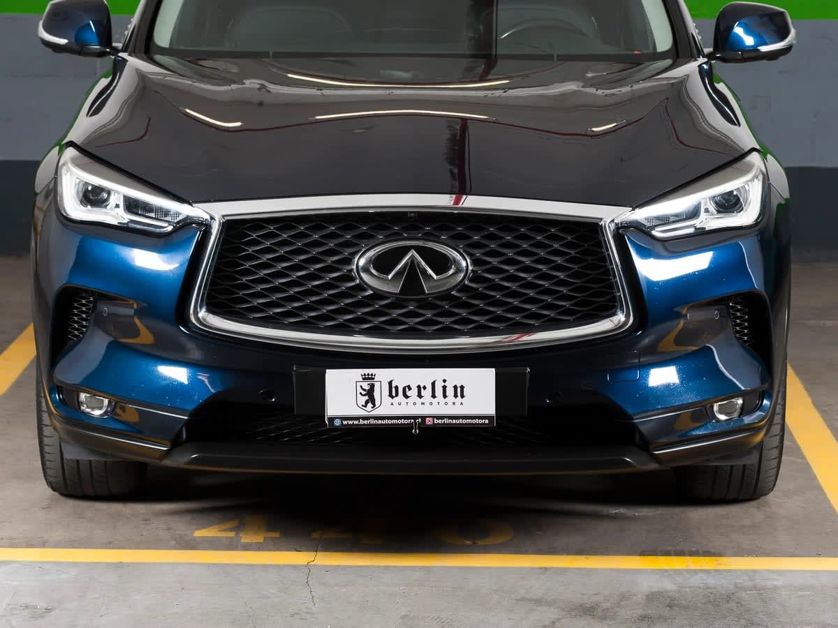 2020 INFINITI QX50 2.0L Azul - Miniatura 3