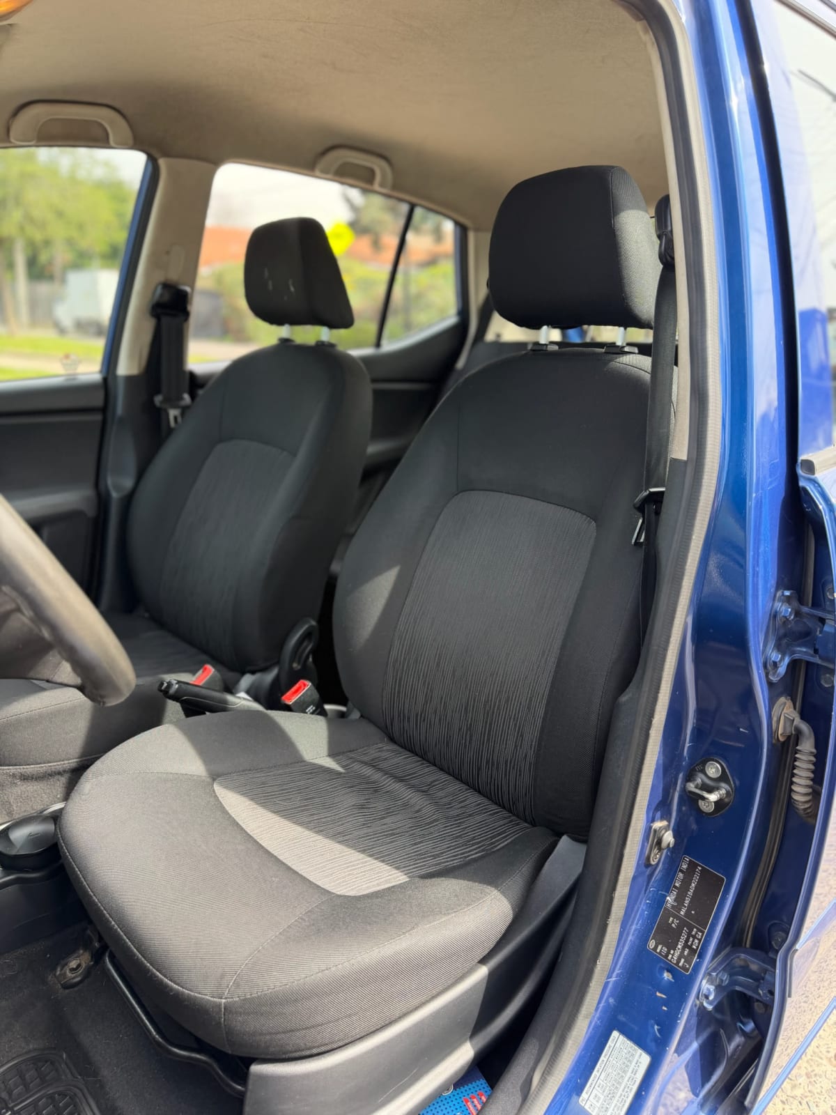 2013 Hyundai I10 Azul - Miniatura 10