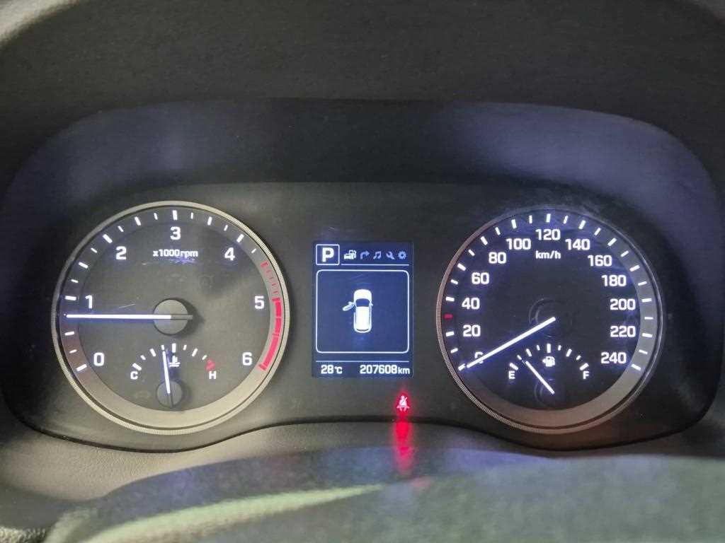 2017 Hyundai Tucson Diesel Gris - Miniatura 6