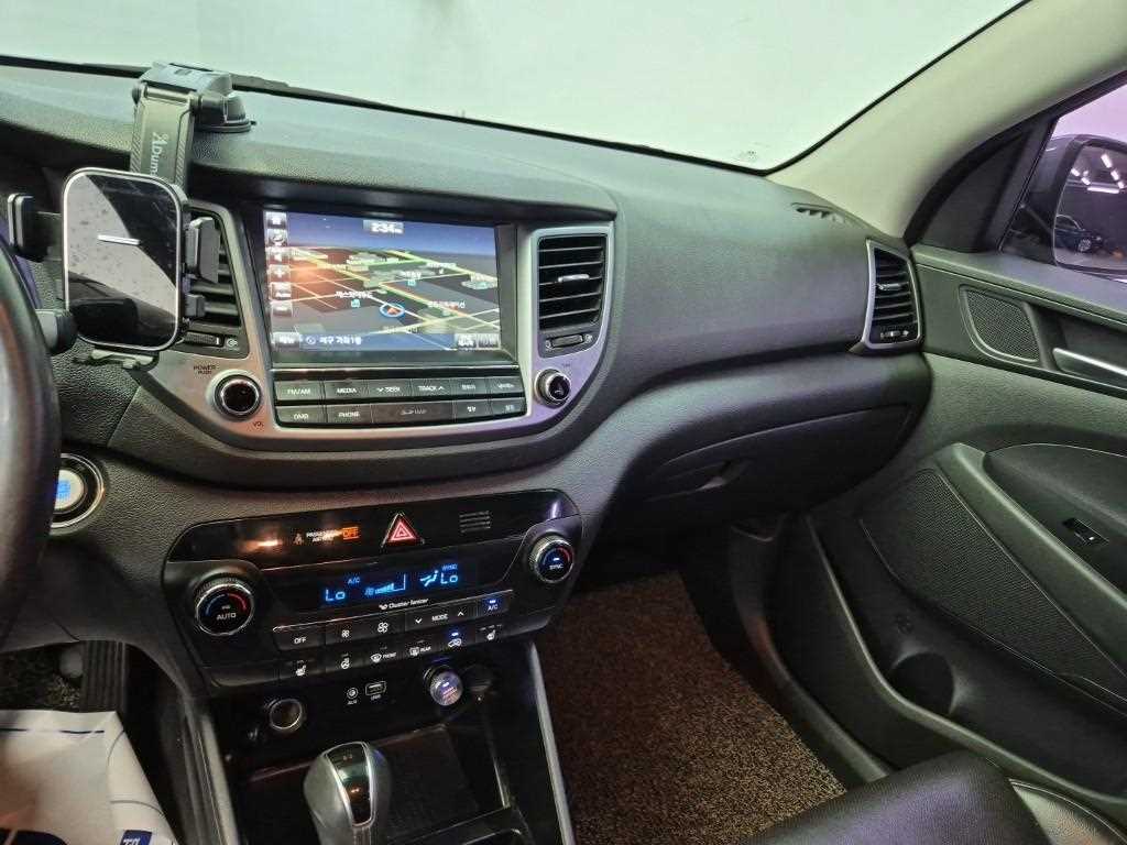 2017 Hyundai Tucson Diesel Gris - Miniatura 10