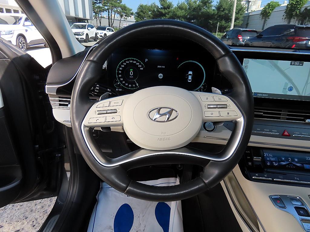 2022 Hyundai Grandeur IG Gris - Miniatura 8