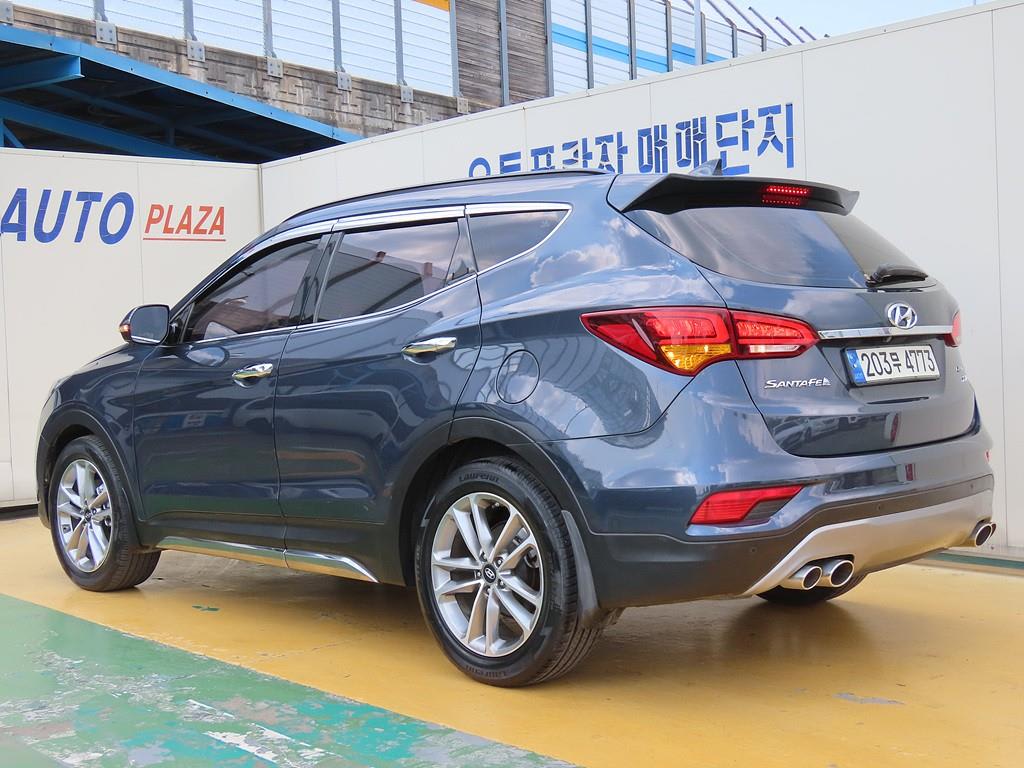 2016 Hyundai Santa Fe The Azul - Miniatura 3
