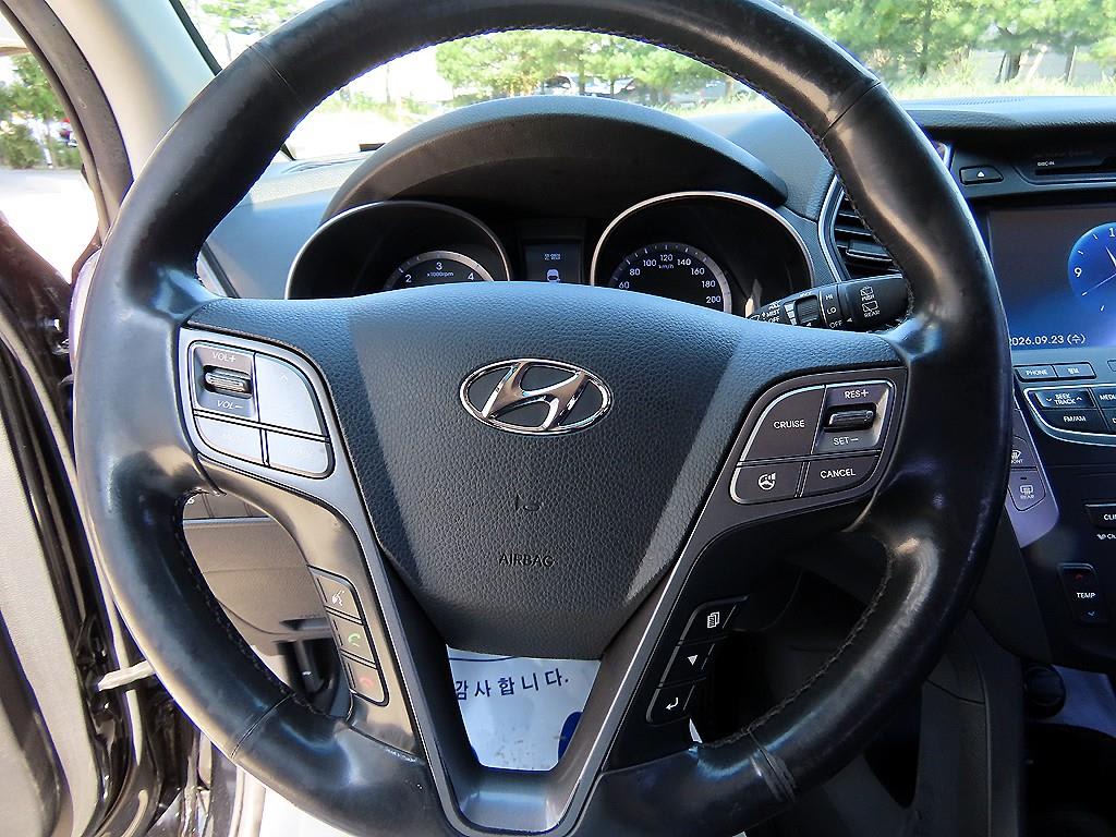 2013 Hyundai Santa Fe DM - Miniatura 8