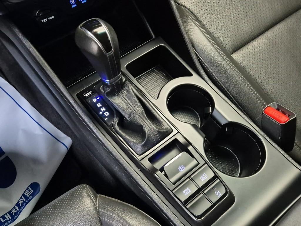 2020 Hyundai Tucson Diesel Gris - Miniatura 8