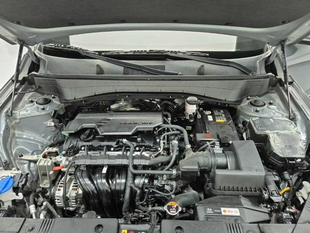 2023 Hyundai Kona New Gris - Miniatura 5