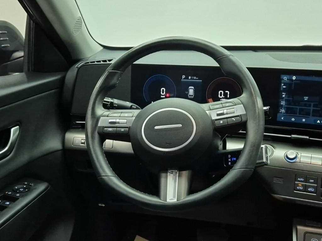 2023 Hyundai Kona New Gris - Miniatura 9