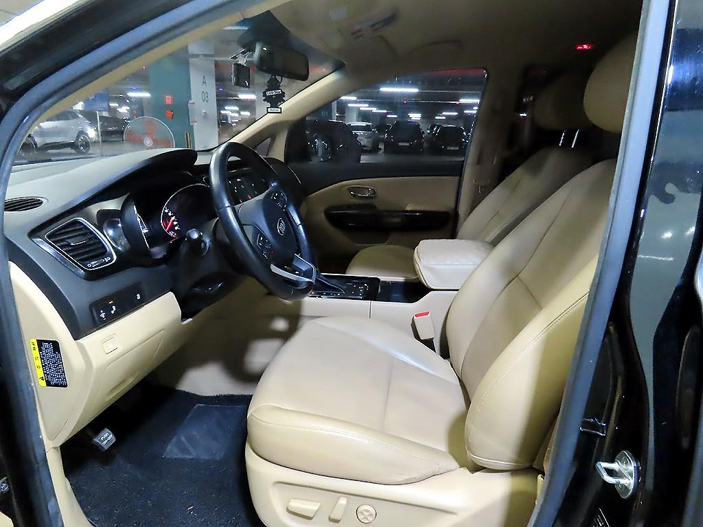 2018 Kia Carnival Diesel - Miniatura 6