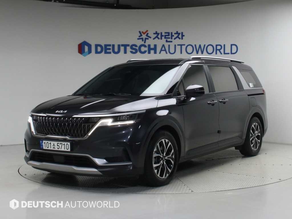 2023 Kia Carnival 4th - Imagen 1