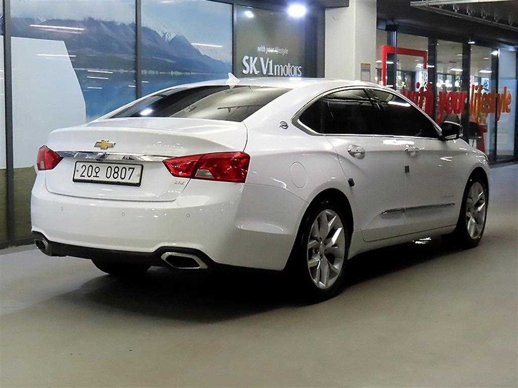 2016 Chevrolet Impala 2.5 Blanco - Miniatura 4