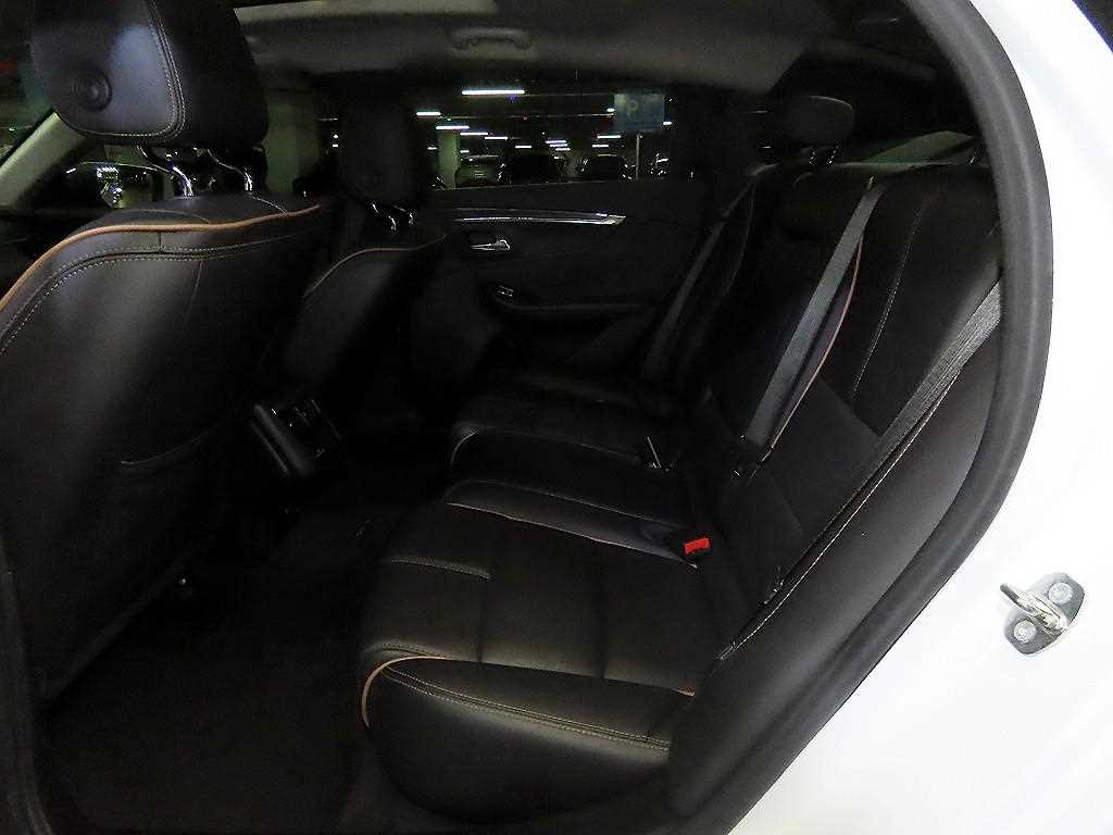 2016 Chevrolet Impala 2.5 Blanco - Miniatura 7