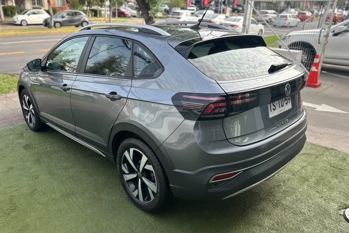 2025 Volkswagen Nivus 1.0 Gris - Miniatura 4