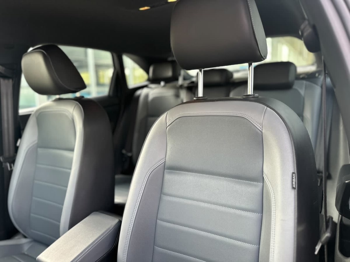 2025 Volkswagen Nivus 1.0 Gris - Miniatura 9