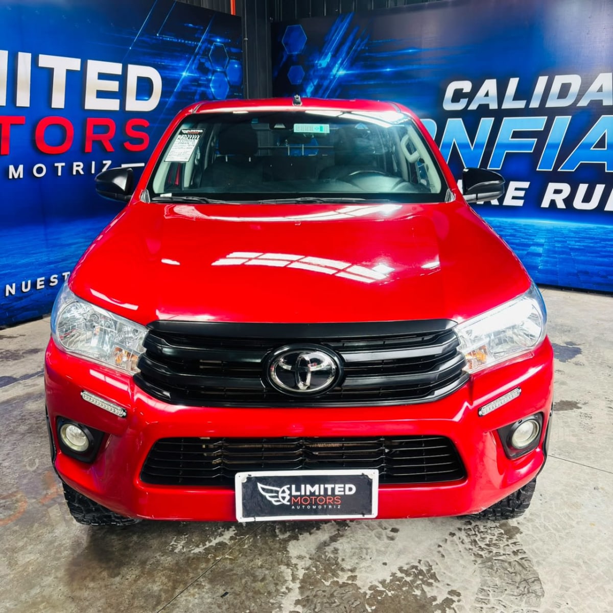 2024 Toyota HILUX 2.4 MT 4X4 DC - Miniatura 2