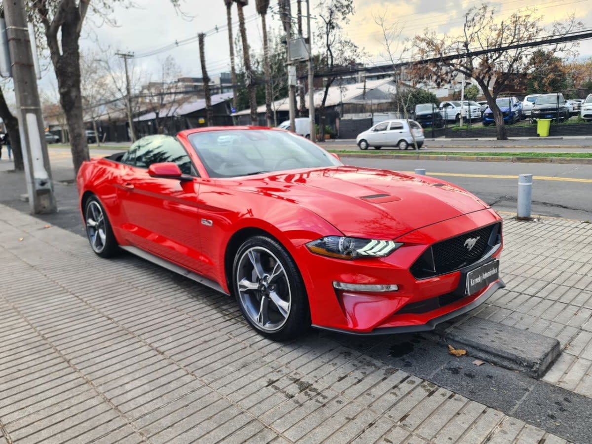 2023 Ford Mustang 5.0 Rojo - Miniatura 10