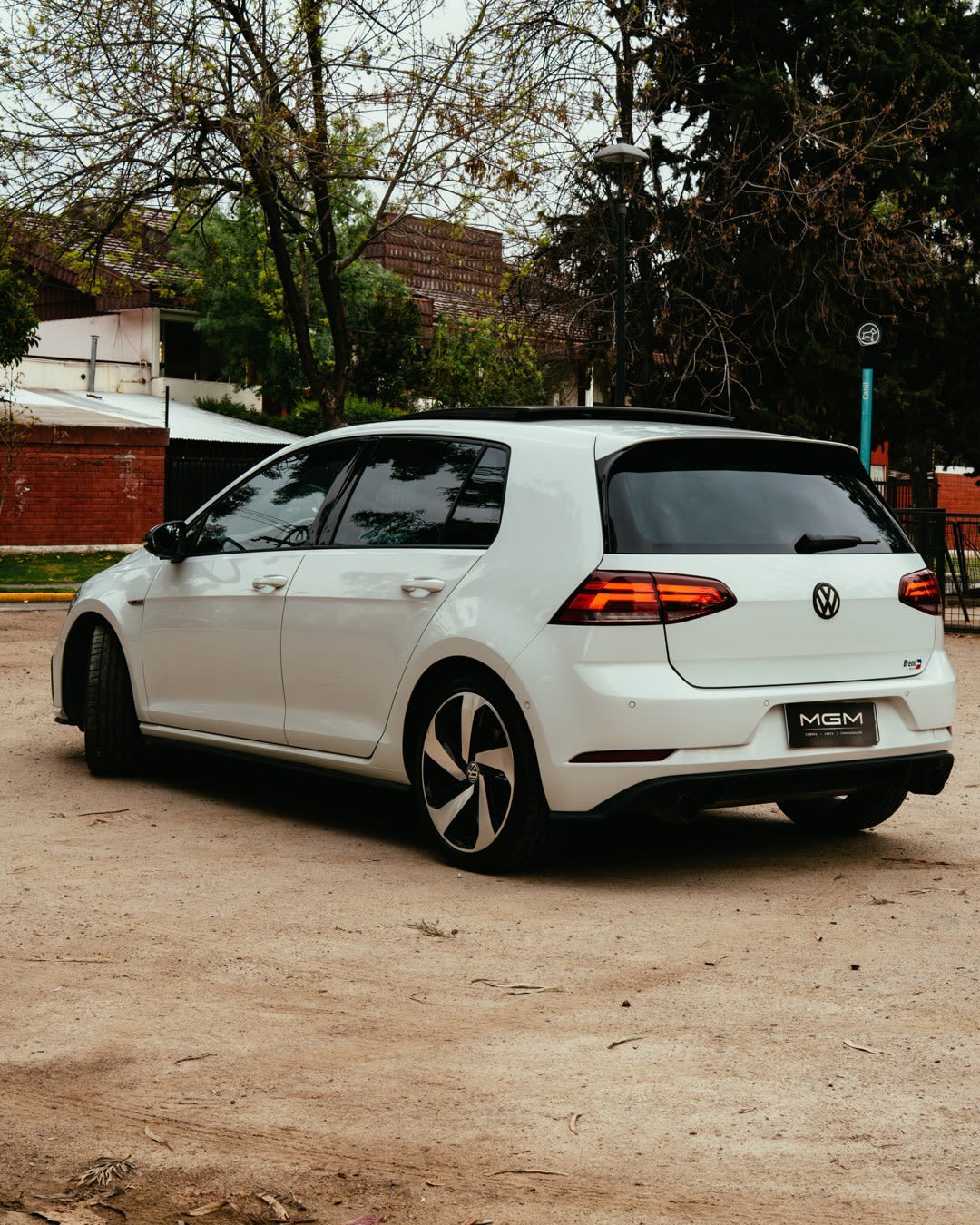 2020 VOLKSWAGEN GOLF 2.0 Blanco - Miniatura 4
