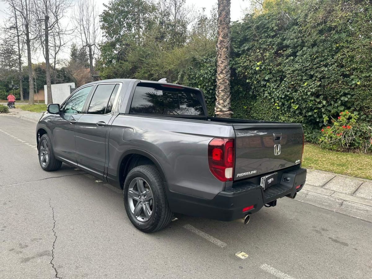 2022 Honda RIDGELINE V6 Gris - Miniatura 7