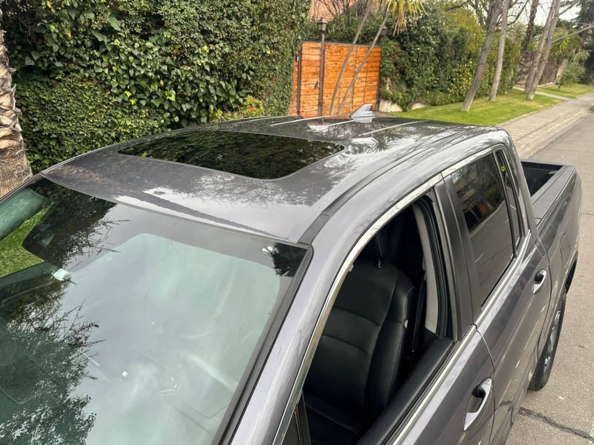 2022 Honda RIDGELINE V6 Gris - Miniatura 9