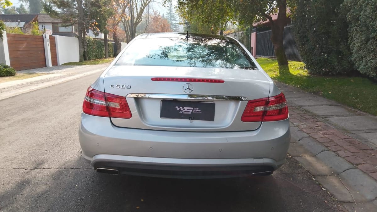2013 Mercedes-Benz E500 CGI COUPE ELEGANCE Destacados Gris - Miniatura 6