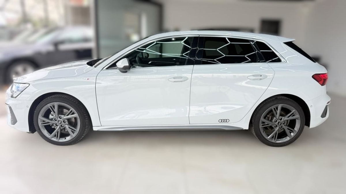 2023 AUDI A3 SPORTBACK SLINE 35 Blanco - Miniatura 10