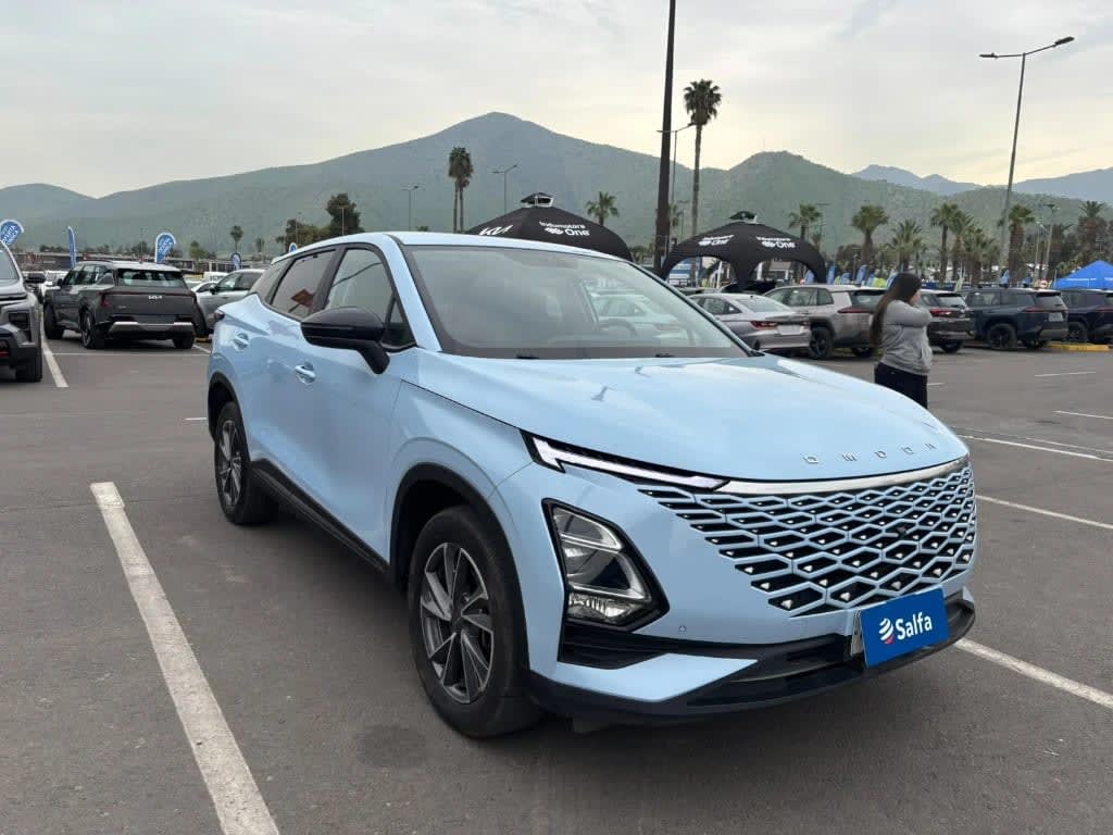 2024 Omoda C5 1.5 Azul - Miniatura 3