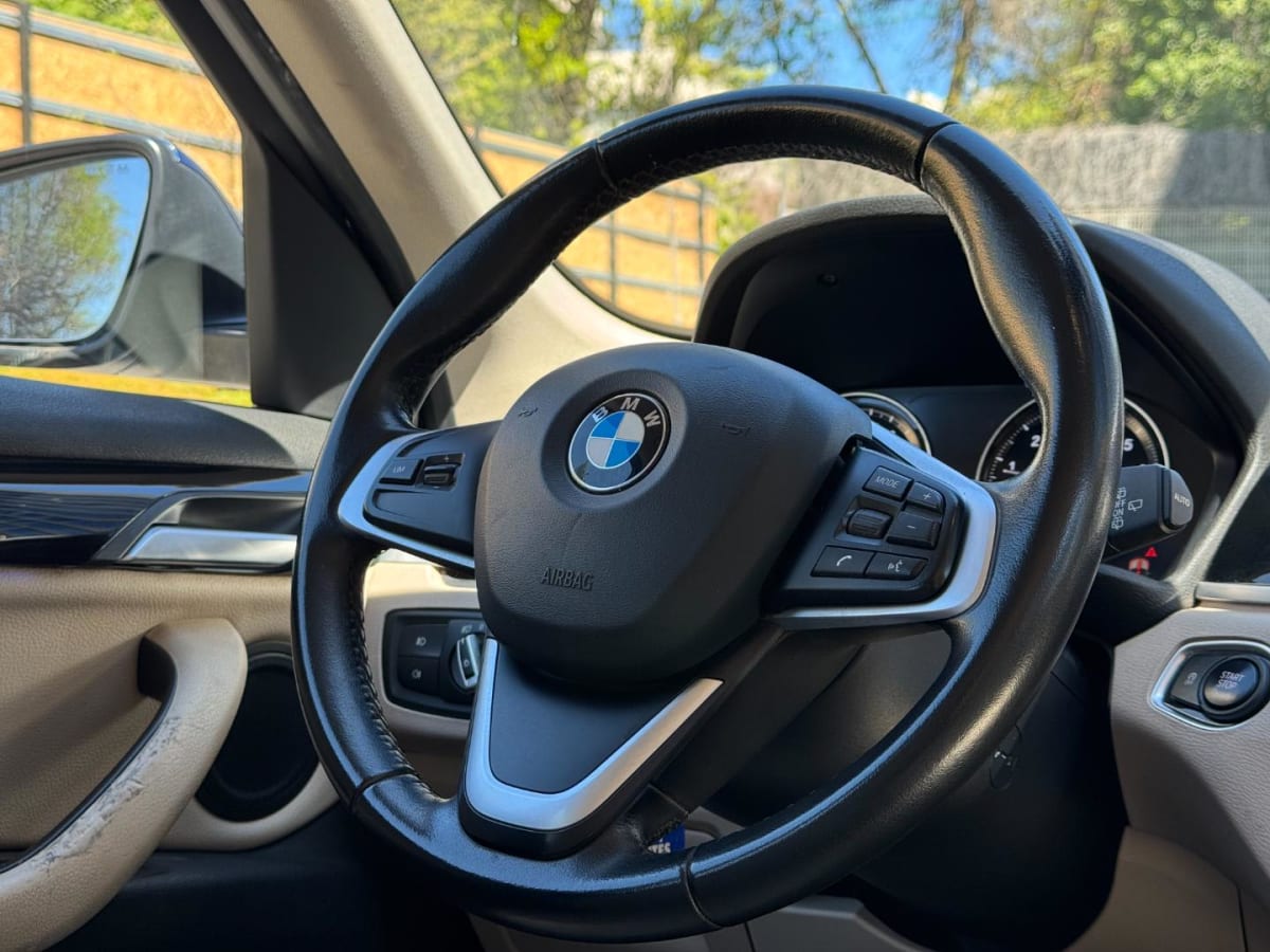 2022 BMW X1 sDrive Azul - Miniatura 10