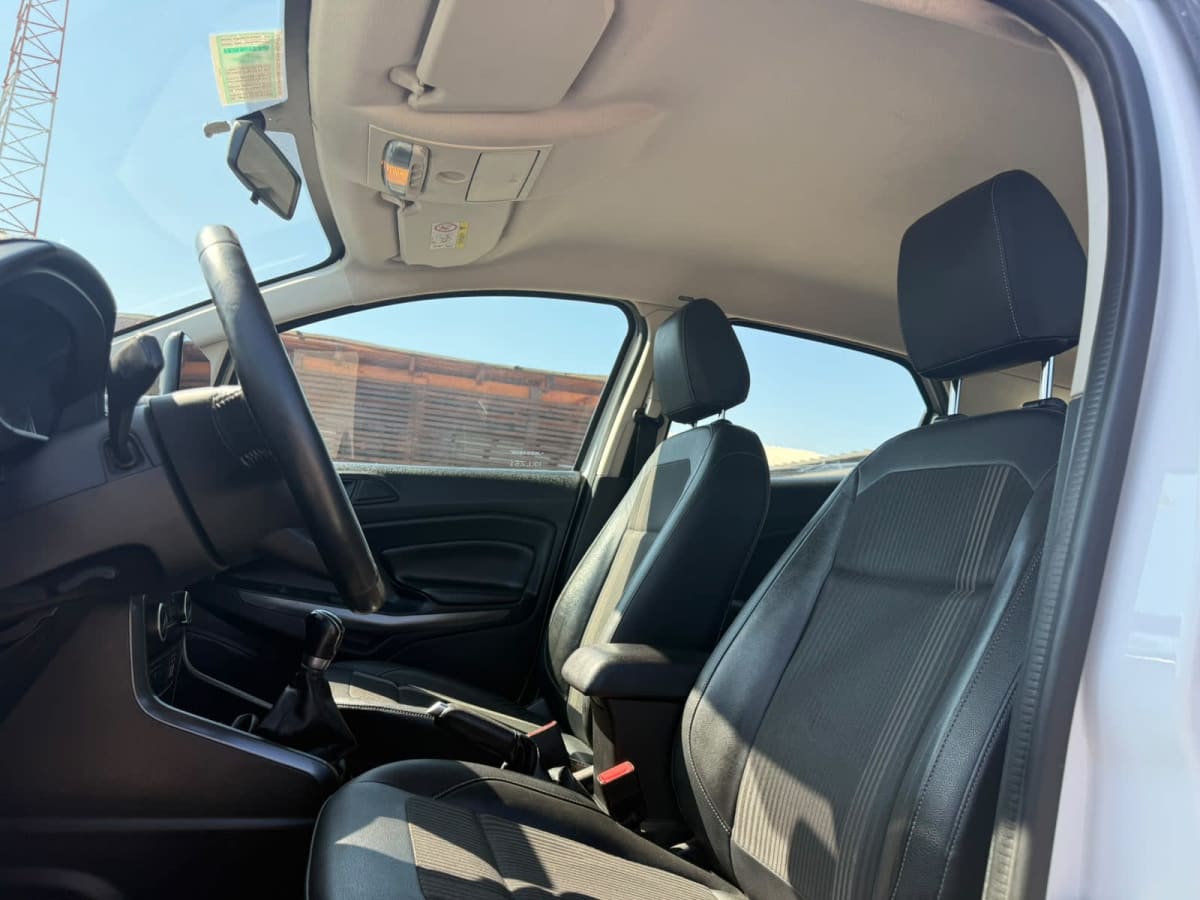 2018 Ford Ecosport 1.5 Blanco - Miniatura 9