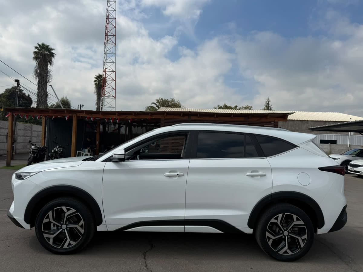 2024 JAC Js8 Turbo Blanco - Miniatura 2