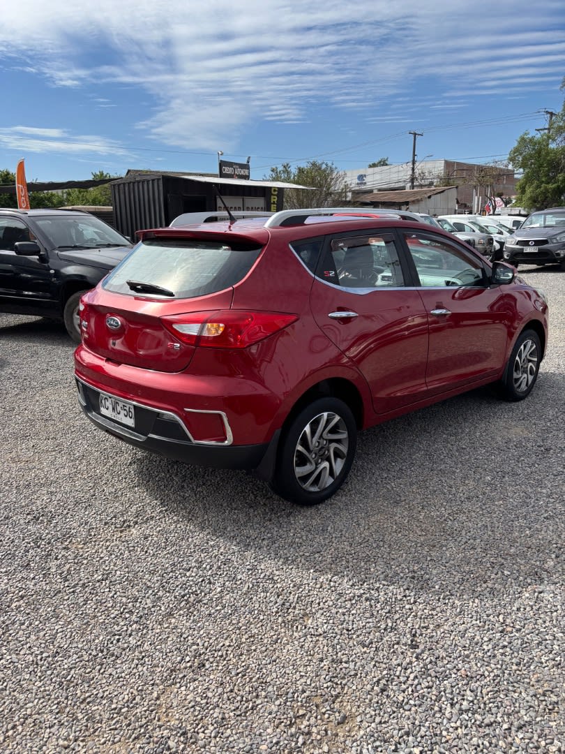 2018 JAC S2 Comfort Rojo - Imagen 1