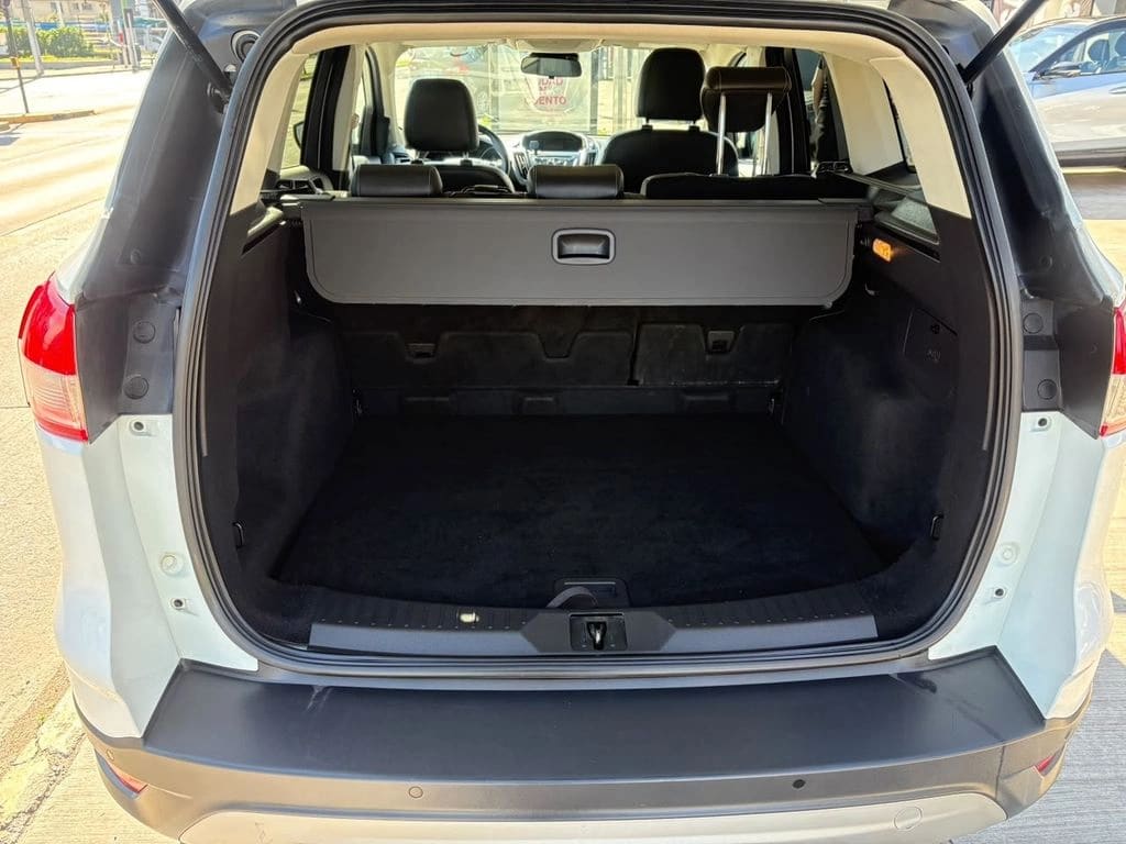2017 Ford Escape 2.5 - Miniatura 4