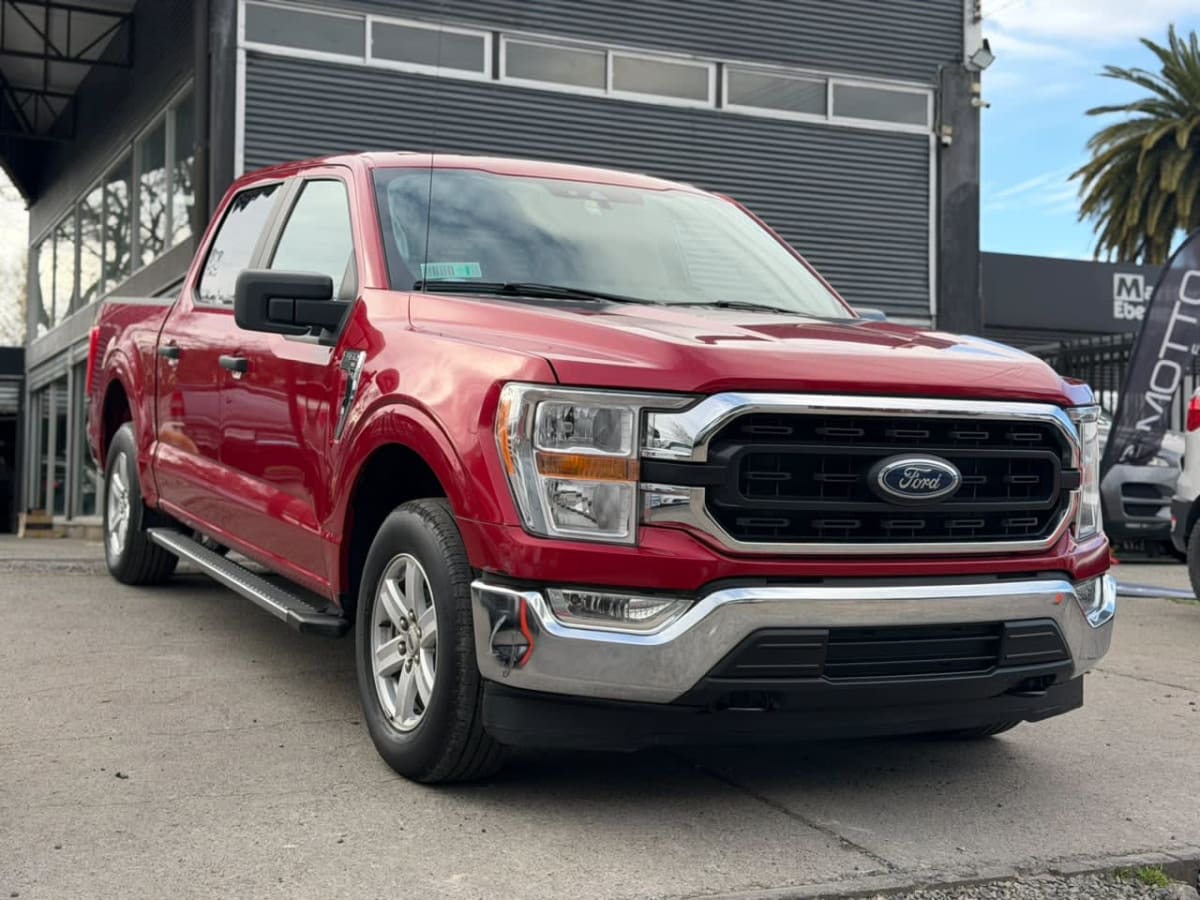 2021 Ford F150 XLT - Miniatura 2