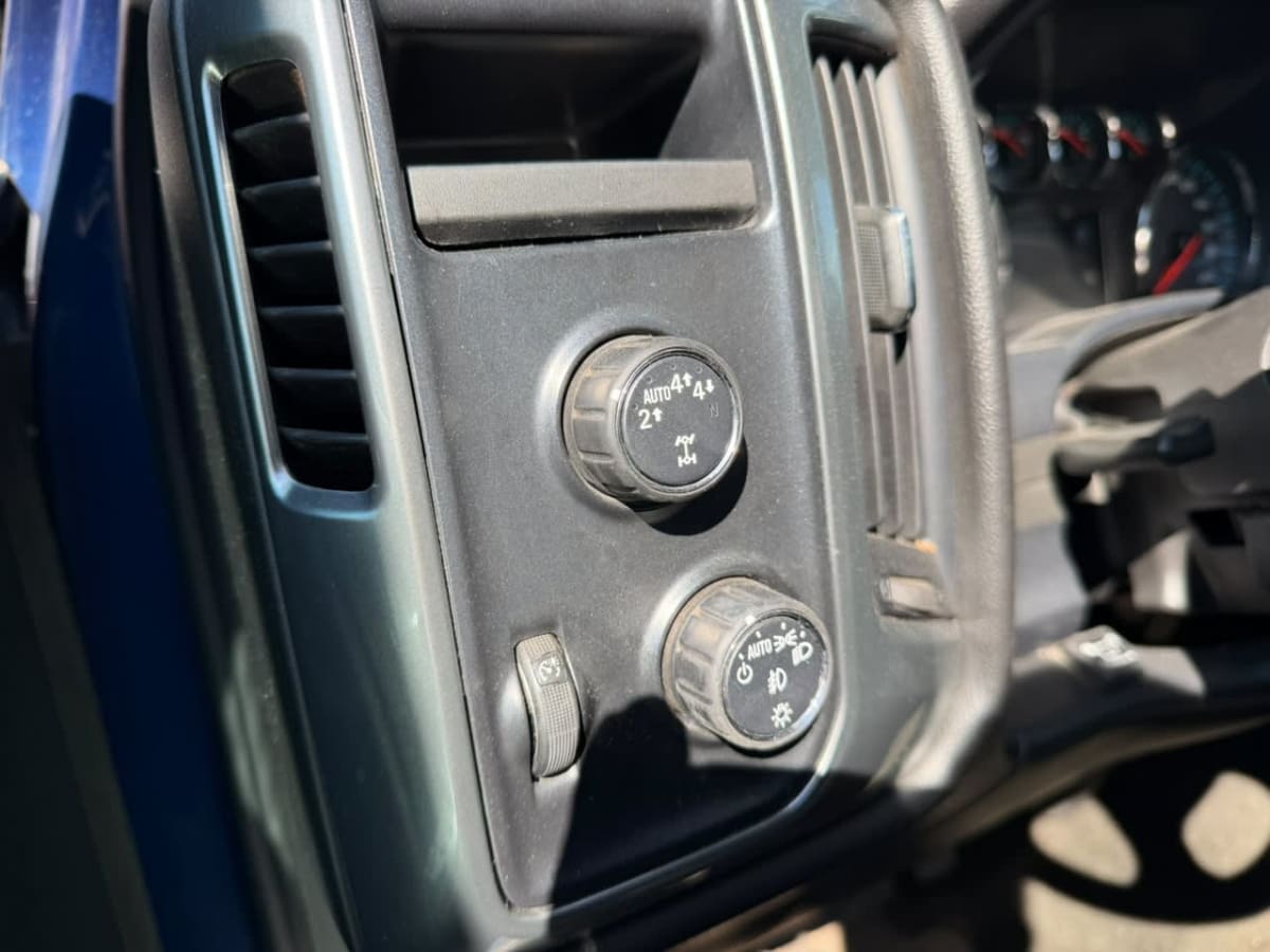 2017 Chevrolet Silverado 5.3 - Imagen 1