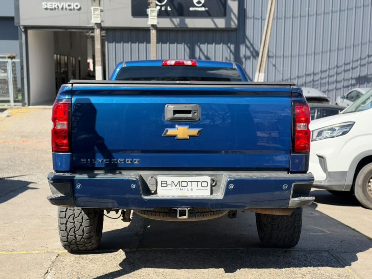 2017 Chevrolet Silverado 5.3 - Miniatura 8