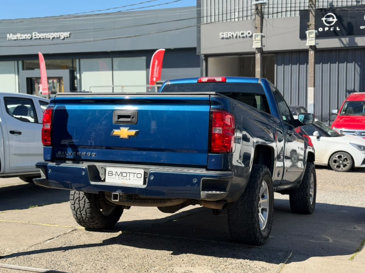 2017 Chevrolet Silverado 5.3 - Miniatura 9