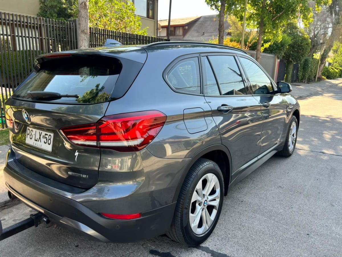 2021 BMW X1 SDRIVE18I - Miniatura 3